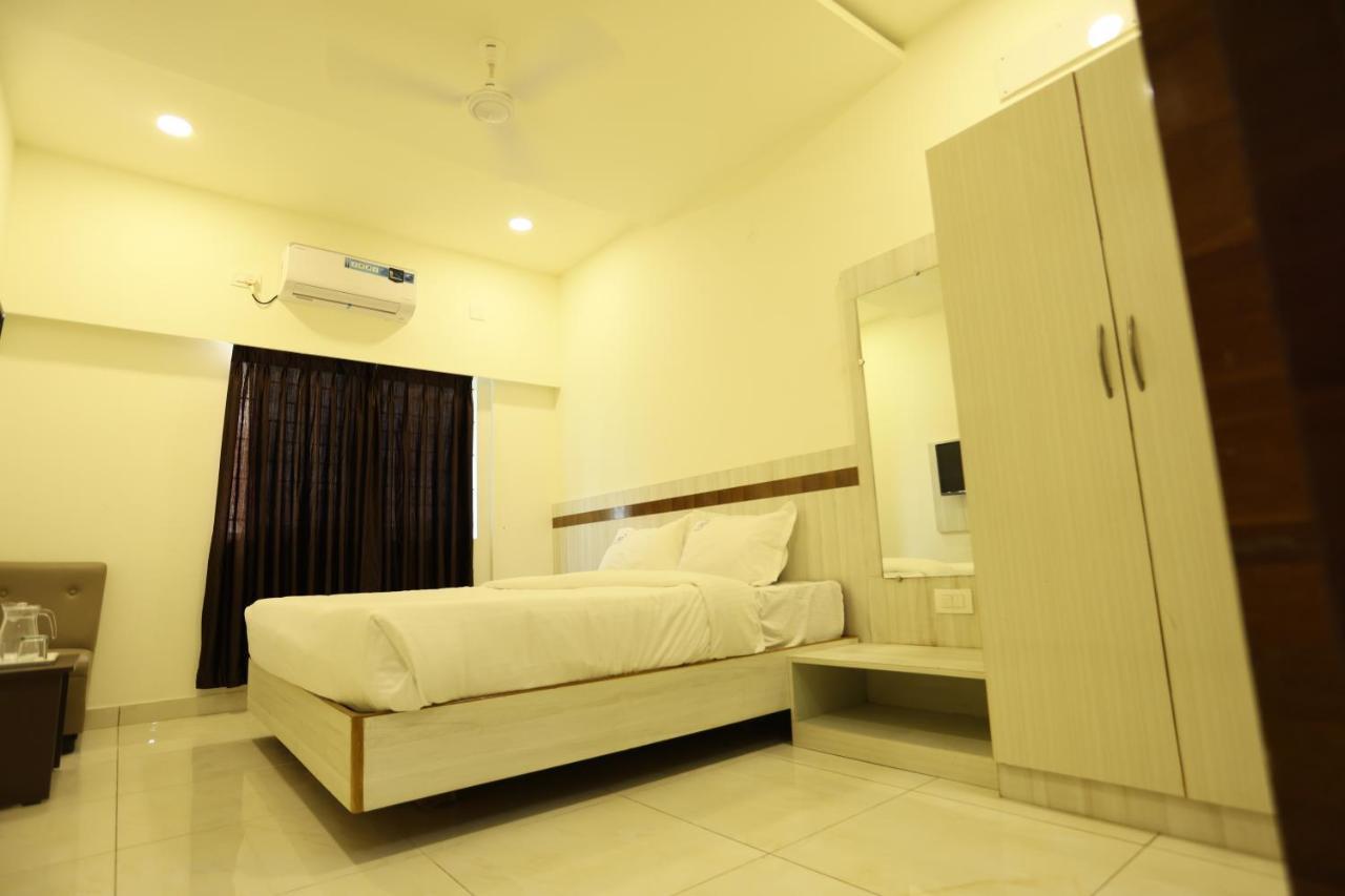העיר בנגלור Hotel Sigma Suites מראה חיצוני תמונה