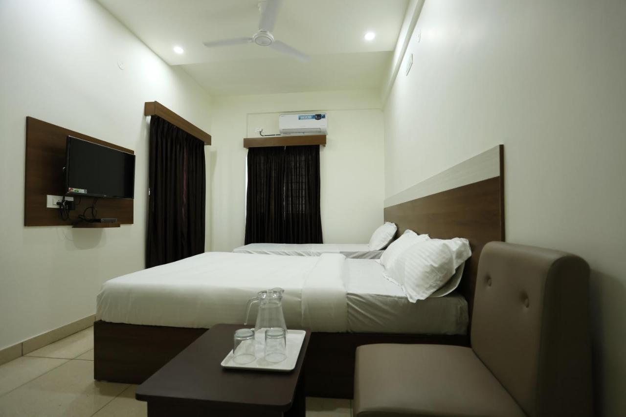 העיר בנגלור Hotel Sigma Suites מראה חיצוני תמונה