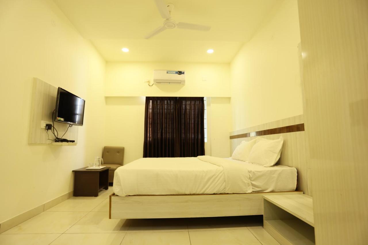 העיר בנגלור Hotel Sigma Suites מראה חיצוני תמונה