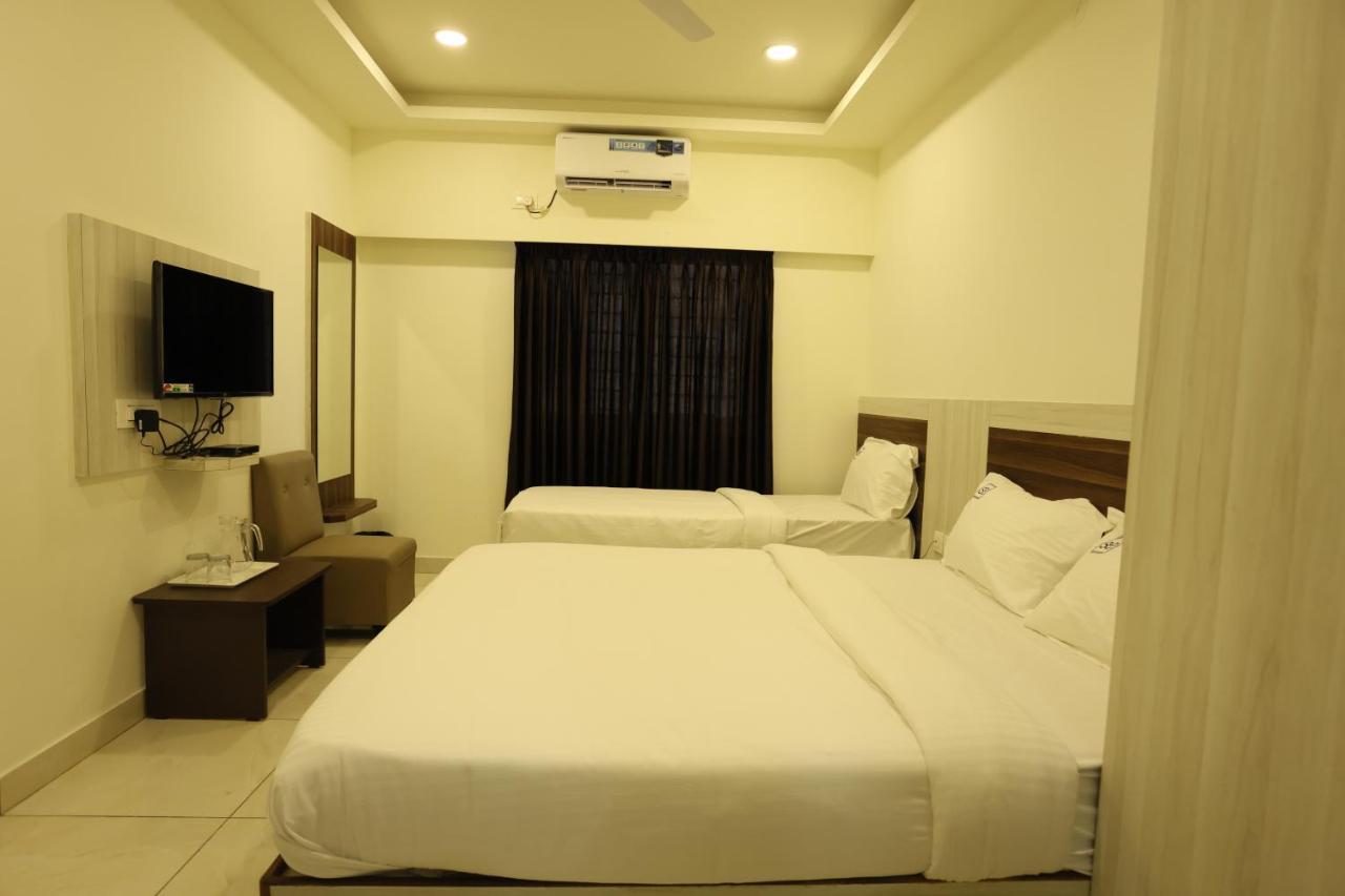 העיר בנגלור Hotel Sigma Suites מראה חיצוני תמונה